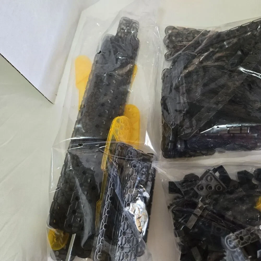 VEX Robotics Robotic Arm by Hexbug STEM Toy Set - Internal Bags Sealed CIB